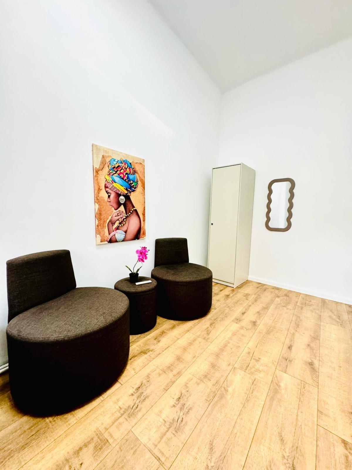 Cozy 9Br Shared Apartment, Only 12Min Walk To Augarten ウィーン エクステリア 写真