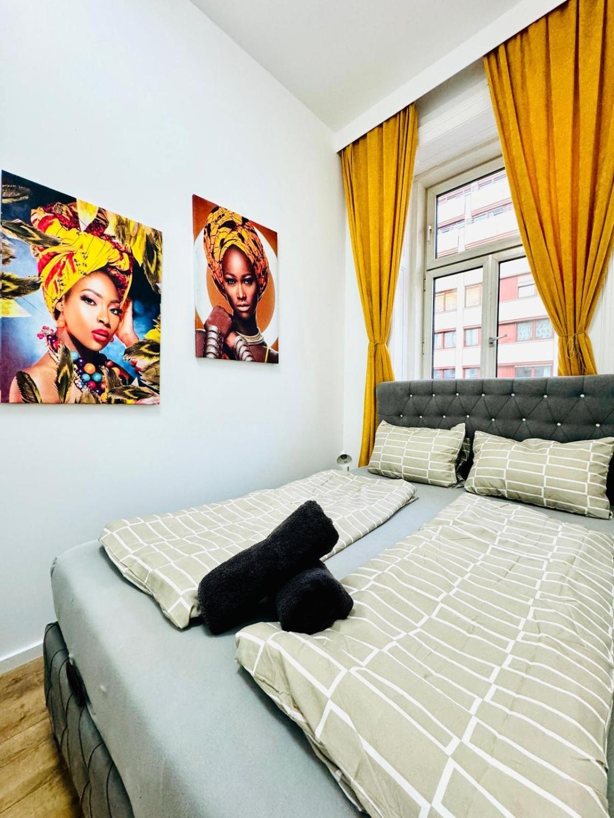 Cozy 9Br Shared Apartment, Only 12Min Walk To Augarten ウィーン エクステリア 写真