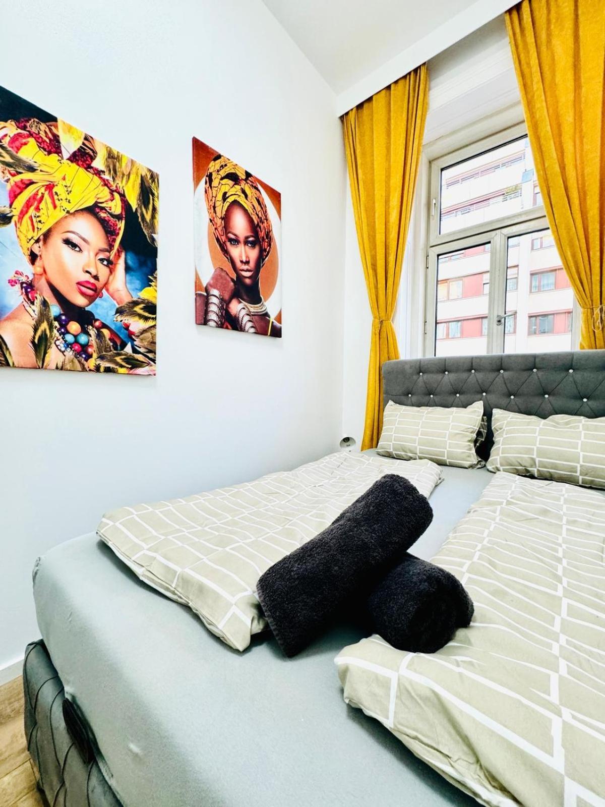 Cozy 9Br Shared Apartment, Only 12Min Walk To Augarten ウィーン エクステリア 写真