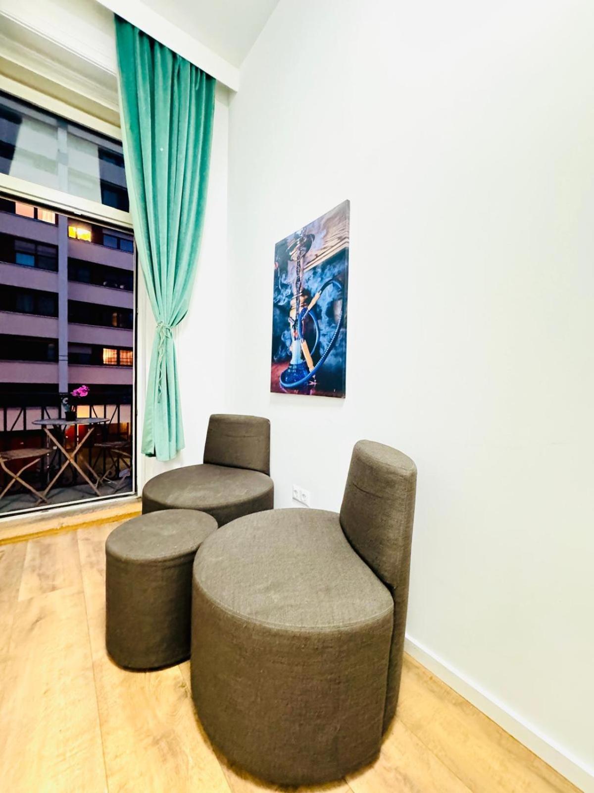 Cozy 9Br Shared Apartment, Only 12Min Walk To Augarten ウィーン エクステリア 写真