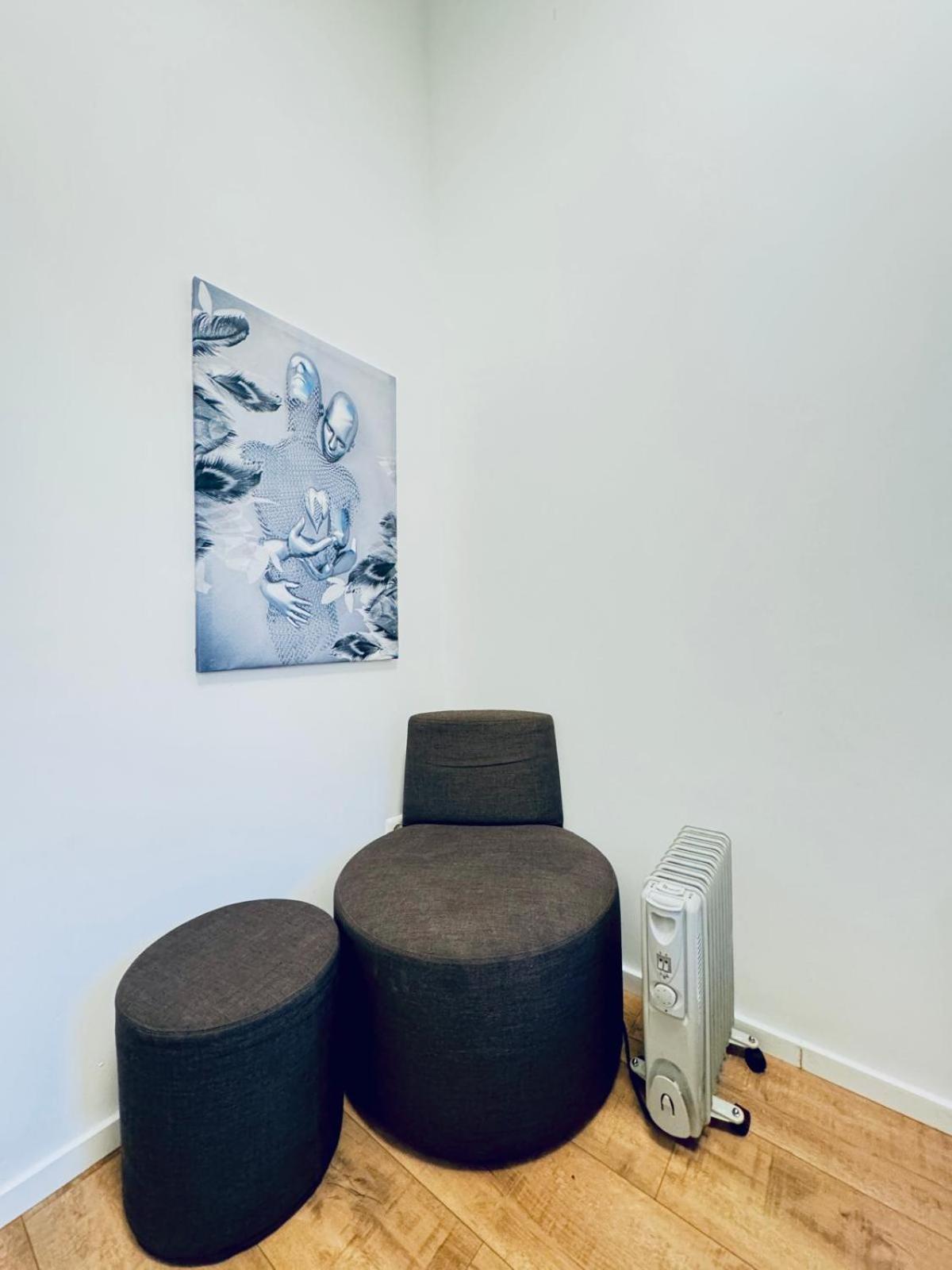 Cozy 9Br Shared Apartment, Only 12Min Walk To Augarten ウィーン エクステリア 写真